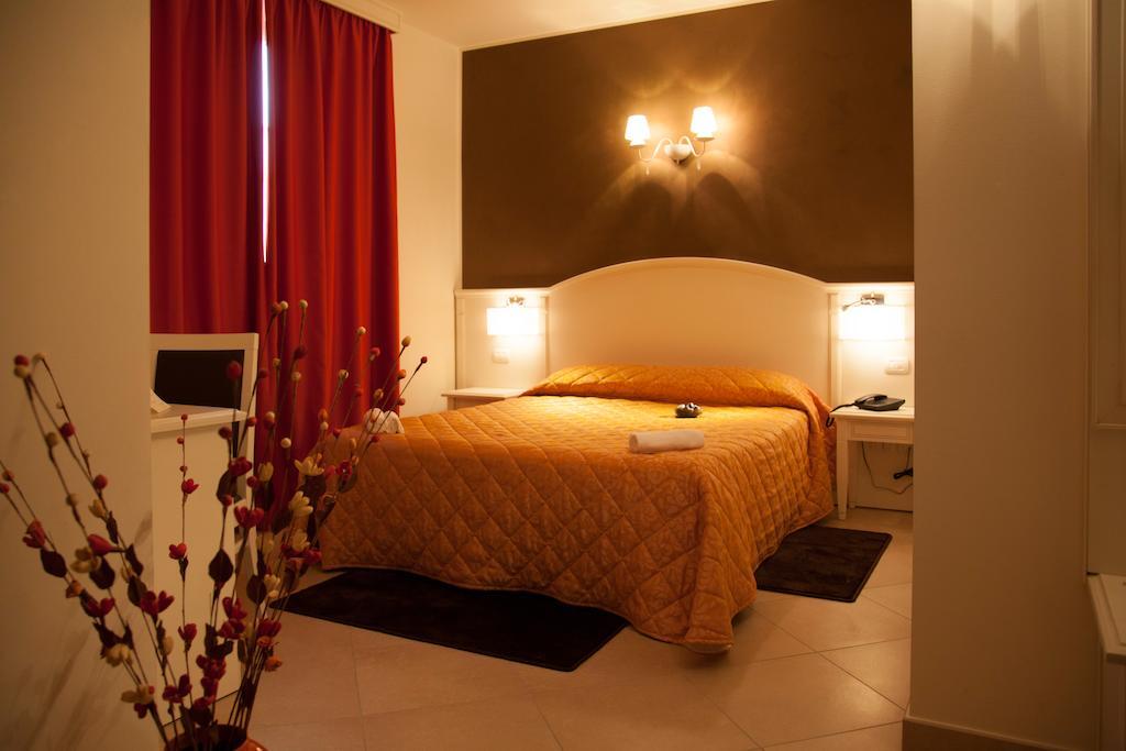 Hotel Centova بيرودجا الغرفة الصورة