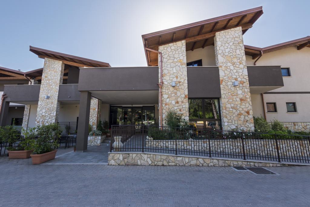 Hotel Centova بيرودجا المظهر الخارجي الصورة